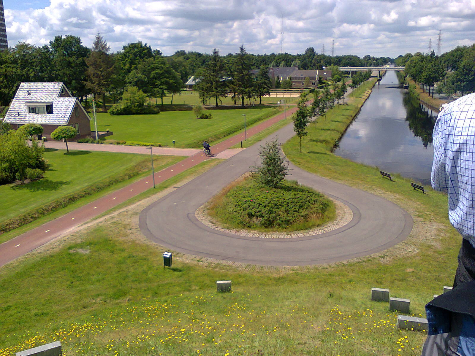 Turning a road into a cycleway