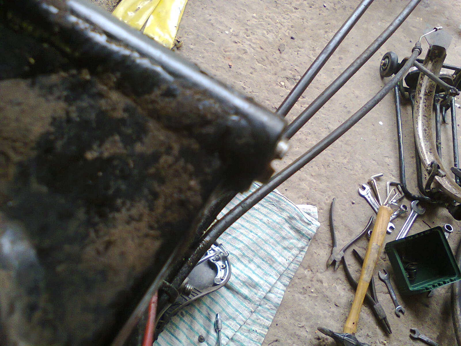 Hinge pin in position Hinge pin in position