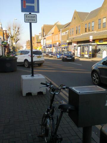 Kings Heath High Street on a Sunday