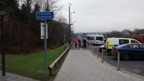 A briefly discontinuous cyleway at the QE