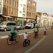 A family cycling out of the centre of Dordrecht.
